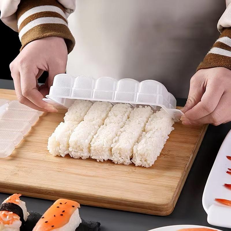 新しい10個取りおにぎり型、蓋付きノンスティックPPクリア容 - Meal Prep Rice のレビューと価格